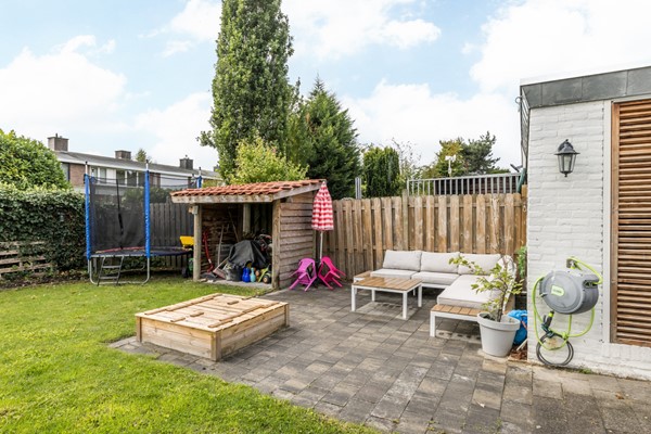 Foto - Verkocht: Ruime instapklare geschakelde 2 onder 1 kap woning voorzien van een goed isolatiepakket met aanbouw, bijkeuken, ruime tuin op zuiden (ca 131 m2) en garage gelegen in Kunrade.